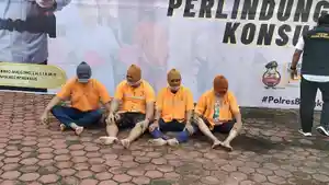 4_Tersangka_Penyeludupan_Barang_yang_Diamankan_Polres_Bengkalis_Terancam_Hukuman_5_Tahun_Penjara.jpg