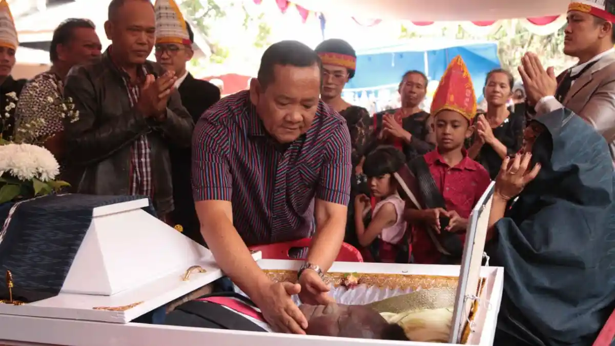 Kehilangan Salah Satu Sahabat Terbaik, Rapidin Beri Penghormatan Terakhir: Dia Banyak Berbuat Baik 