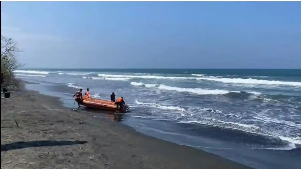 Bule Polandia Diduga Terseret Arus di Pantai Tembles Jembrana, Korban ...