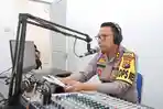 Kapolres-Nias-Selatan-Nisel-AKBP-Boney-Wahyu-Wicaksono-Penyiar-RRI.jpg