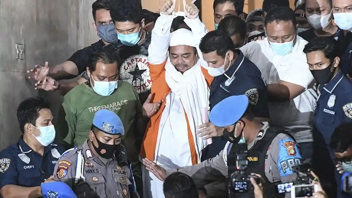 Ini Reaksi Habib Rizieq Shihab Saat Akan Ditahan 20 Hari di Rutan Ditres Narkoba Polda Metro Jaya