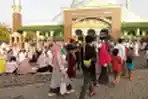 Salat Id di Masjid Al Azhom