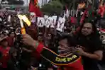 Aksi Peringatan Hari Buruh di DPR