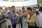 Dindik Jatim Ajak Siswa SLB Belanja Baju Lebaran di Madiun, Perkuat Nilai Kepedulian