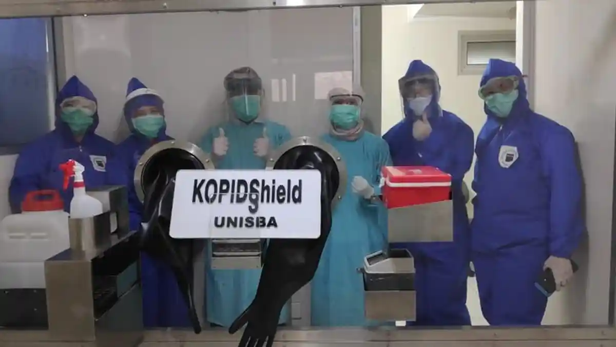 Unisba Ciptakan Partisi yang Aman untuk Pengambilan Spesimen Pemeriksaan Covid-19