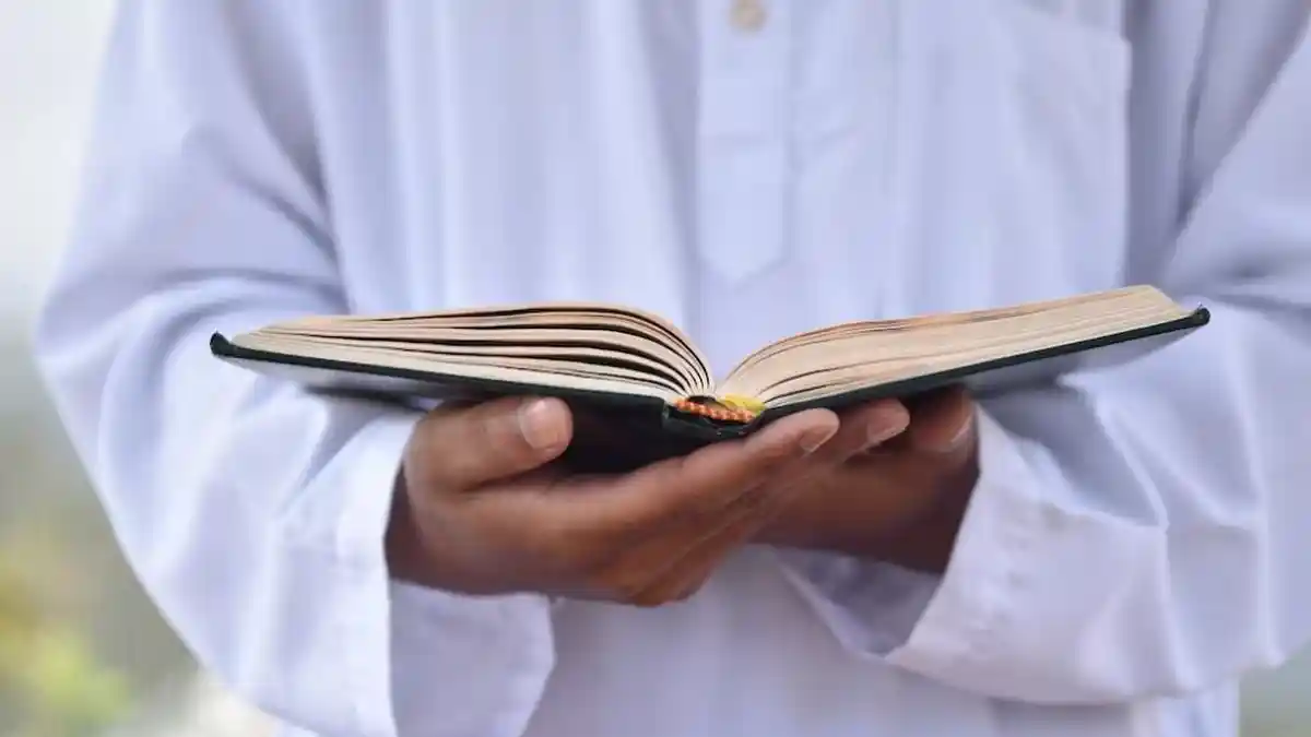 Arti Kata Tarekat, Makrifat, dan Hakikat, Ilmu Tasawuf Selama Ramadan 2023, Sering Ada Saat Tausiah