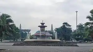 TAMAN-RAFLESIA-Alun-alun-CIAMIS-Selasa-1282025-pagi-1.jpg