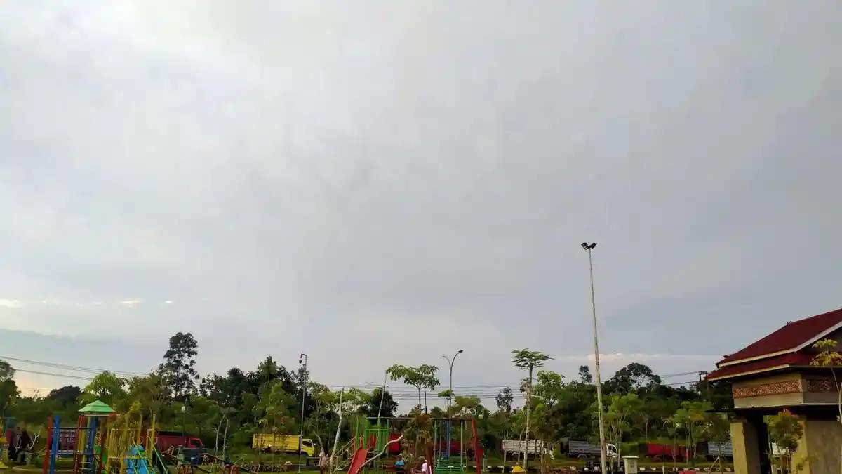 Cuaca Hari ini Kabupaten Penajam Paser Utara, 4 Kecamatan Diprediksi Berawan Sepanjang Hari