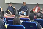 diskusi-di-unpar-1206.jpg