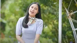 Lirik-lagu-Tak-Akan-Menyerah-Gaby-Bettay.jpg