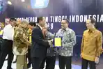 kemenristekdikti-umumkan-klasterisasi-perguruan-tinggi-2019-uii-yogyakarta-tempati-peringkat-17.jpg