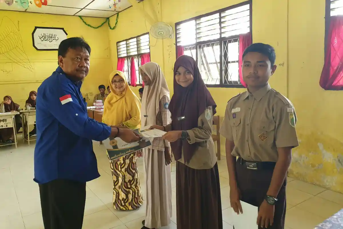 PWI Abdya Beri Pelatihan Jurnalistik untuk Siswa SMAN 3 Abdya