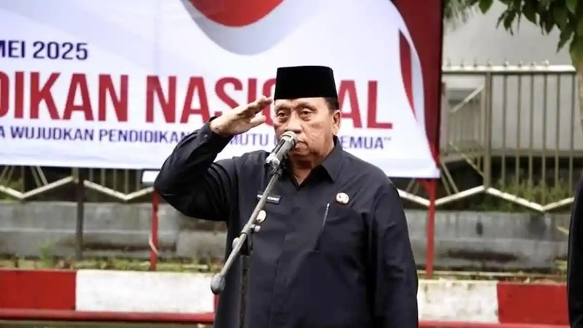Pimpin Upacara Hardiknas, Bupati Minahasa Robby Dondokambey Ingatkan Soal Mutu Pendidikan