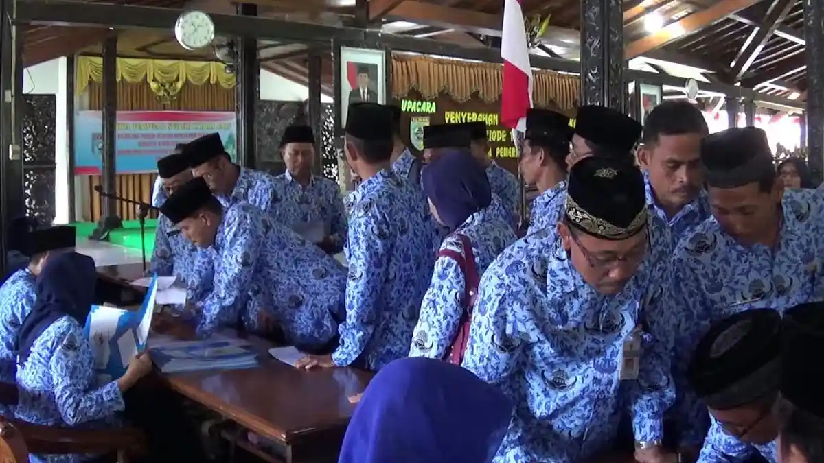 Oknum PNS Pati Mabuk di Tempat Karaoke Terjaring Razia, Masih Berseragam Dinas Ditemani PL