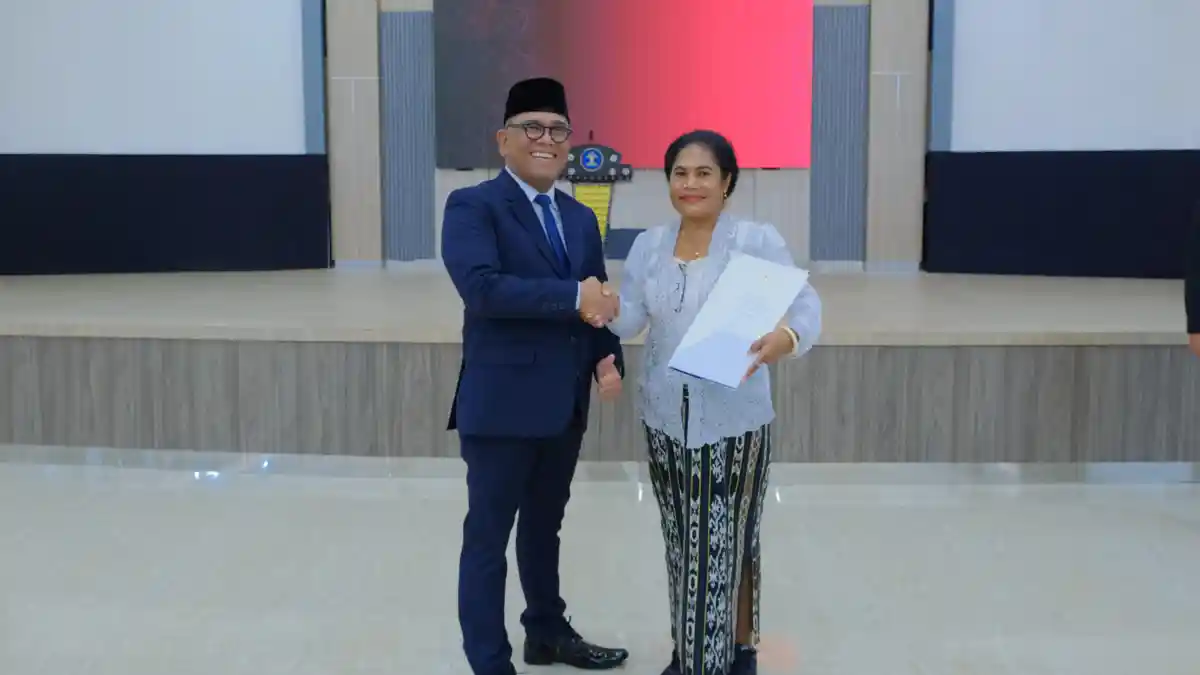 Kakanwil Kemenkumham NTB Ambil Sumpah WNA Timor Leste Jadi WNI