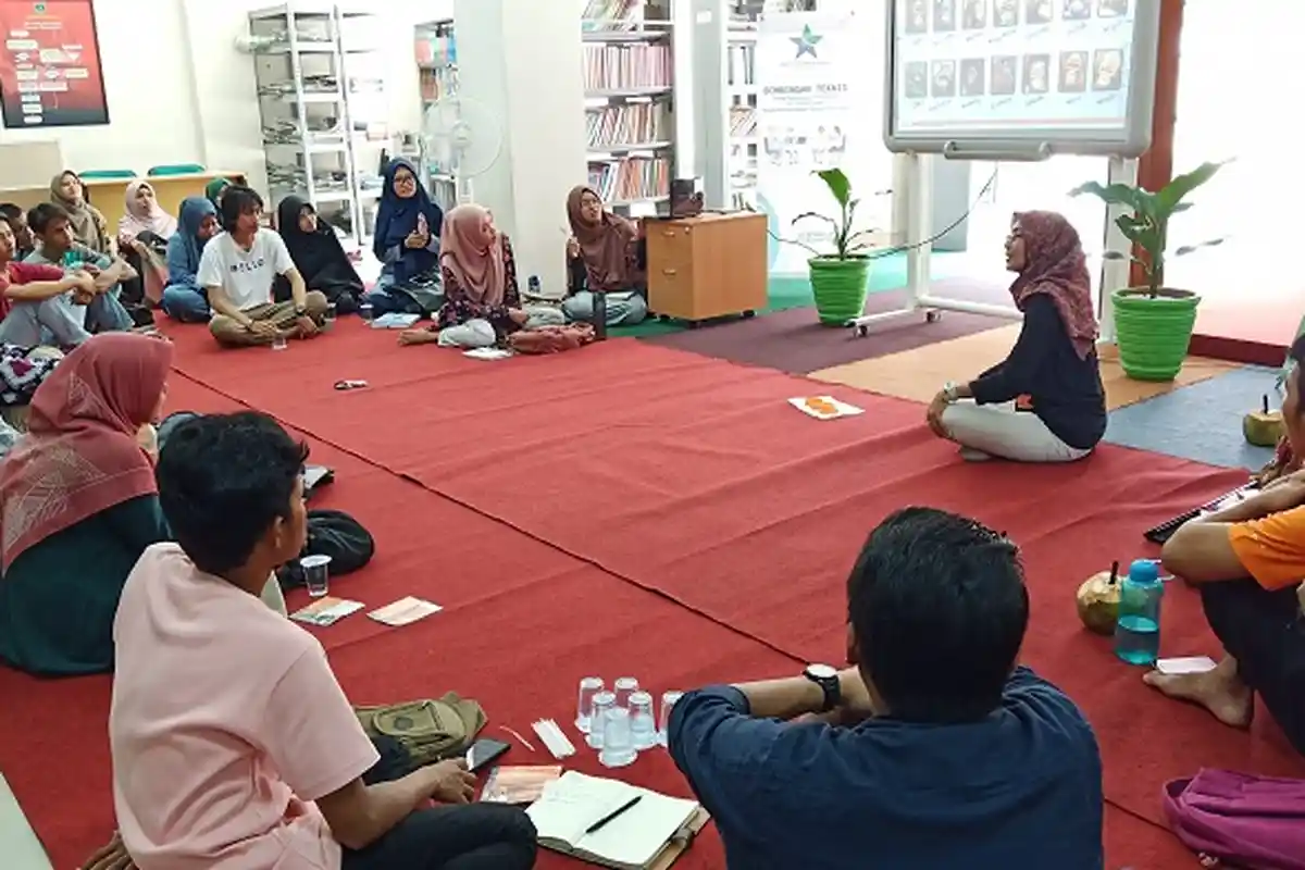 Bahasa yang Bermartabat: Menjaga Etika dalam Diskusi Publik