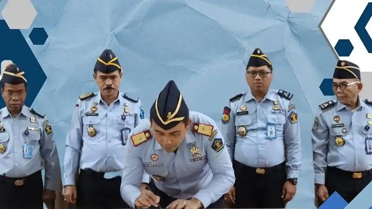 Target Predikat WBK-WBBM, Jajaran Kanwil Kemenkumham Sulteng Teken Perjanjian Kinerja