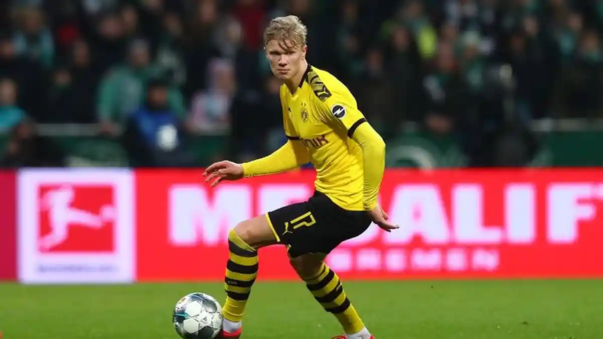 Link Duel Panas Sevilla vs Borussia Dortmund, Target Erling Haaland Raih Trofi Kuping Besar