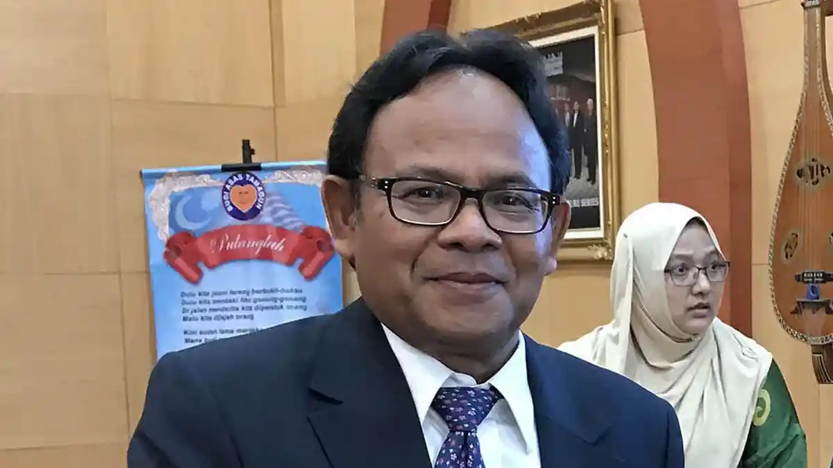 Ketua Dewan Pers: Konten AI Banyak Sampah, Dunia Pers Sedang Diteror Algoritma!