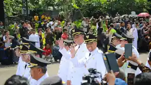PELANTIKAN-BUPATI-Bupati-Klaten-Hamenang-Wajar-Ismoyo-dan-W.jpg