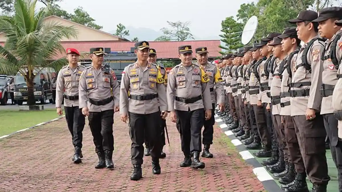 Gelar Apel Pergeseran Pasukan Pengamanan TPS, Ini Penekanan Kapolres Bengkayang