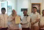 Bakal-calon-Wakil-Bupati-Muratara-Efriyansyah-menerima-surat-rekomendasi-dari-Partai-Gerindra.jpg