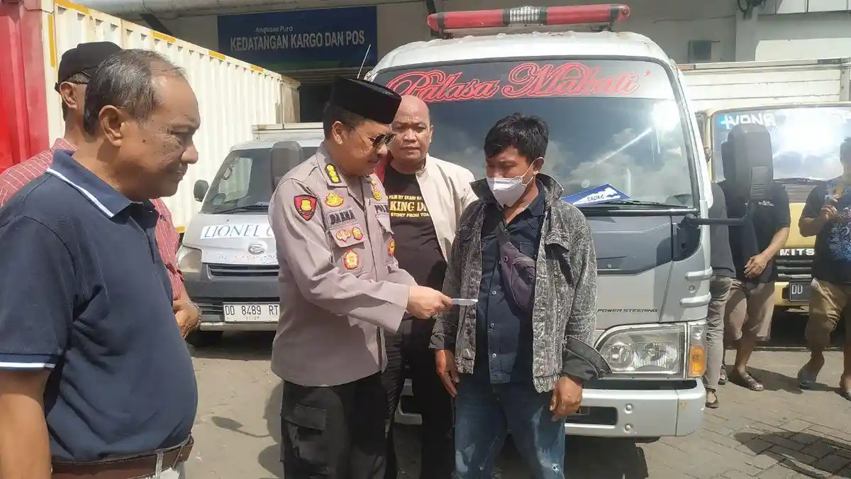 Turut Berduka, PMTI Sulsel Santuni Keluarga 2 Warga Toraja Korban Gempa Papua