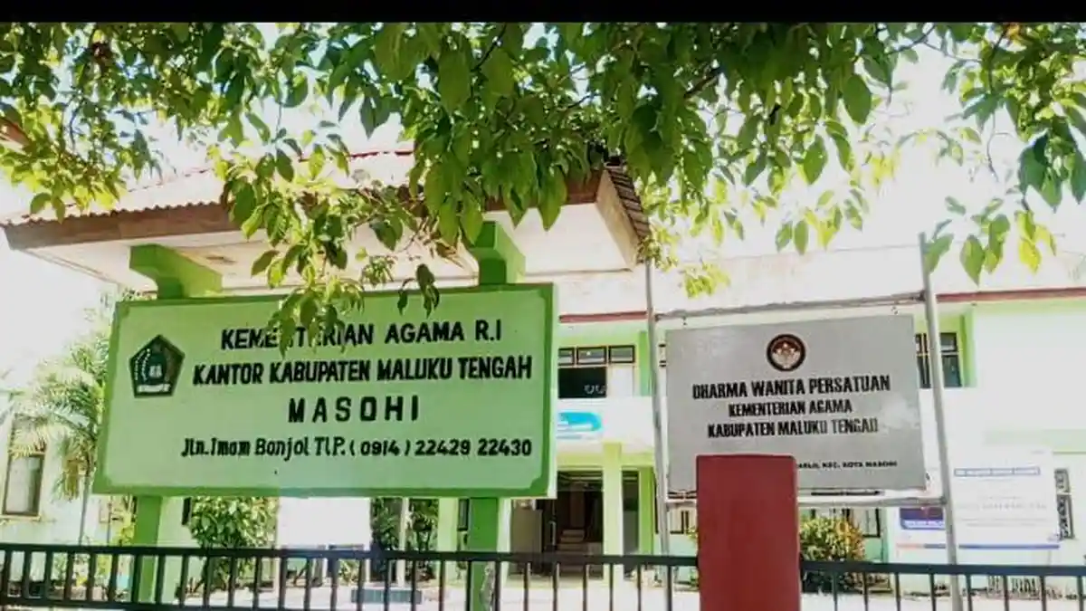 ‎4 Bulan PPPK Kemenag Malteng Belum Terima Gaji, Abdul Gani Minta Pegawai Bersabar 
