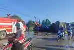 kecelakaan-beruntun-mempawah-323434.jpg