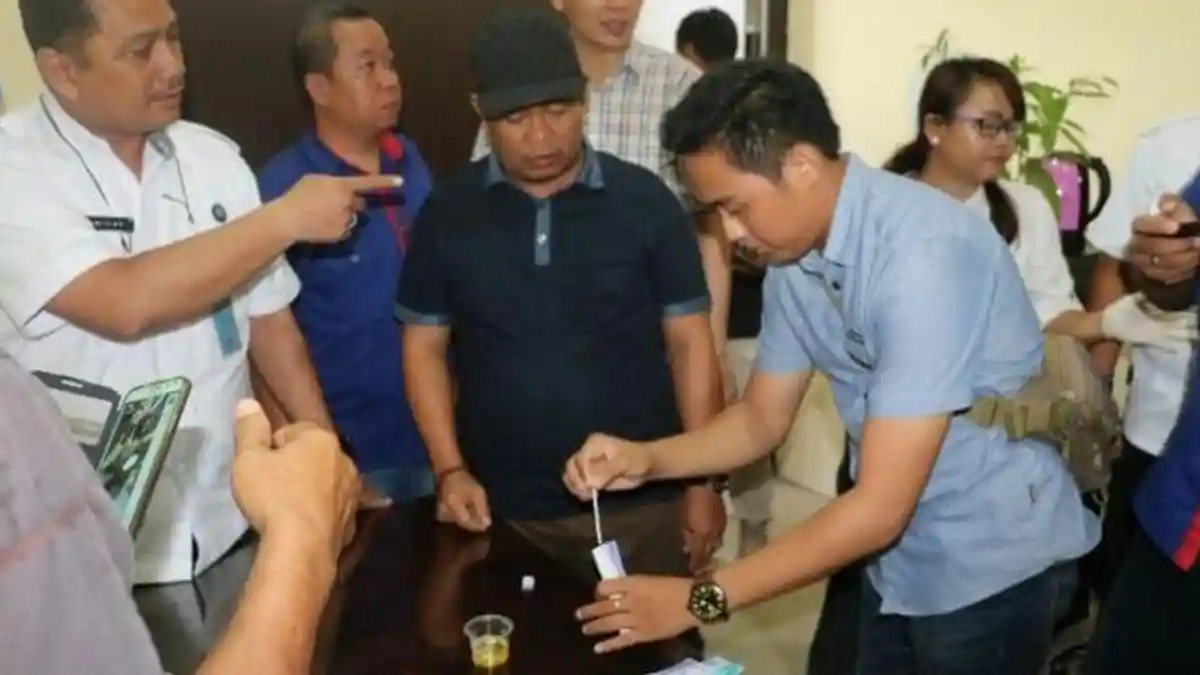 Kasus Zina Bupati Katingan Berakhir Damai, Istri Panjatkan Syukur