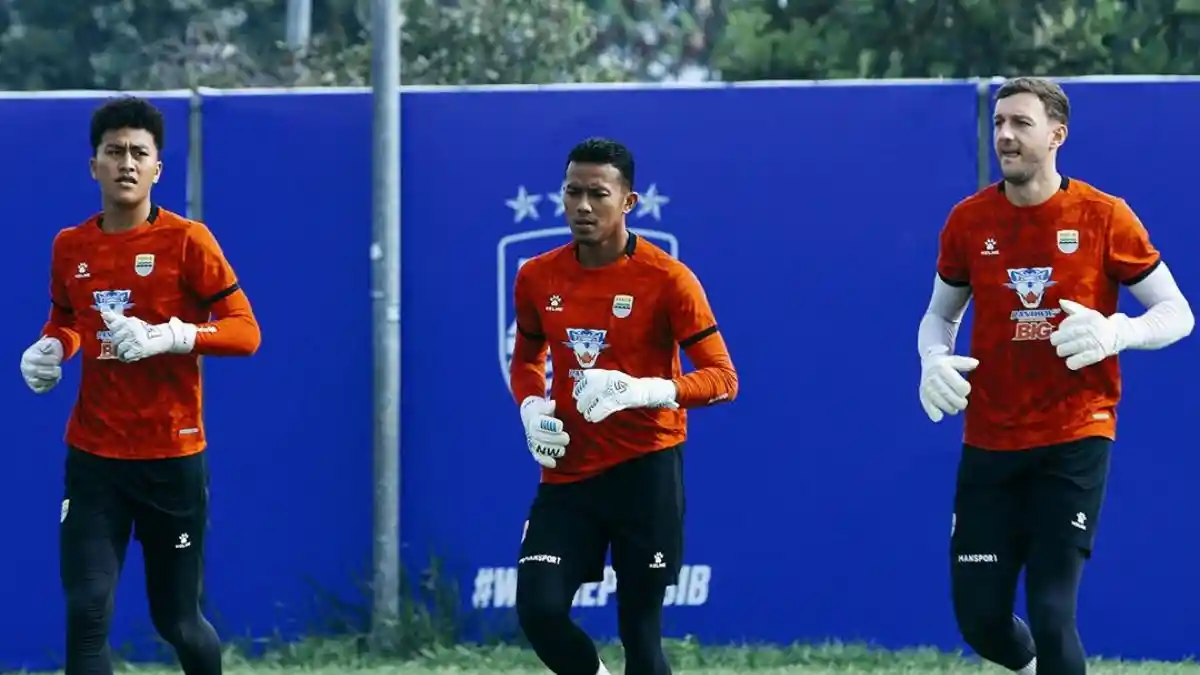 Kiper Persib Teja Paku Alam Potensi Pecahkan Rekor Cleansheet Terbanyak di Super League 2025/2026