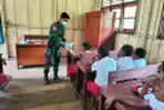 Satgas Yonif 126/KC Edukasi Anak-Anak SD Perbatasan