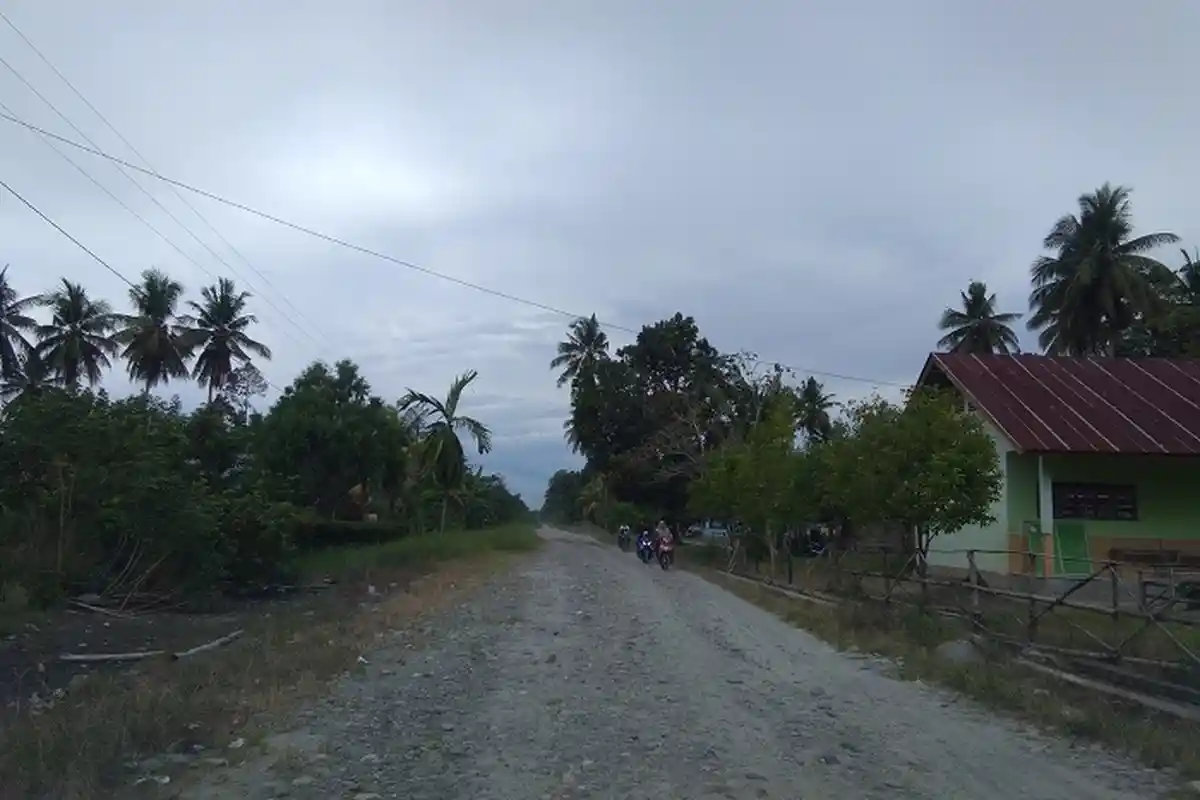 3 Desa Pesisir Luwu Utara Belum di Aspal, Warga Mengeluh