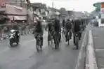 Danjen Kopassus Bersepeda Taktis Bersama Anggota