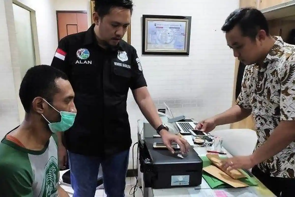 Sepi Job, Salah Pergaulan,Pengakuan Eddo Charles Eks Finalis Indonesian Idol Ditangkap Kasus Narkoba