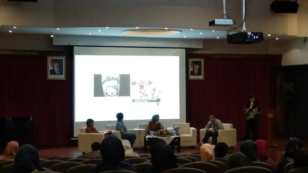 FKKMK UGM Adakan Talkshow Kesehatan Remaja
