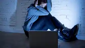 ilustrasi-cyber-bullying.jpg
