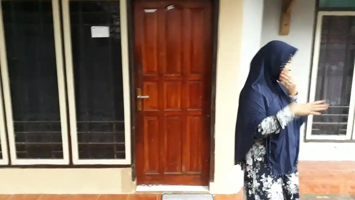Istri Tersangka Suap Pilkada Garut: Suami Saya Seolah-olah Jadi Kambing Hitam