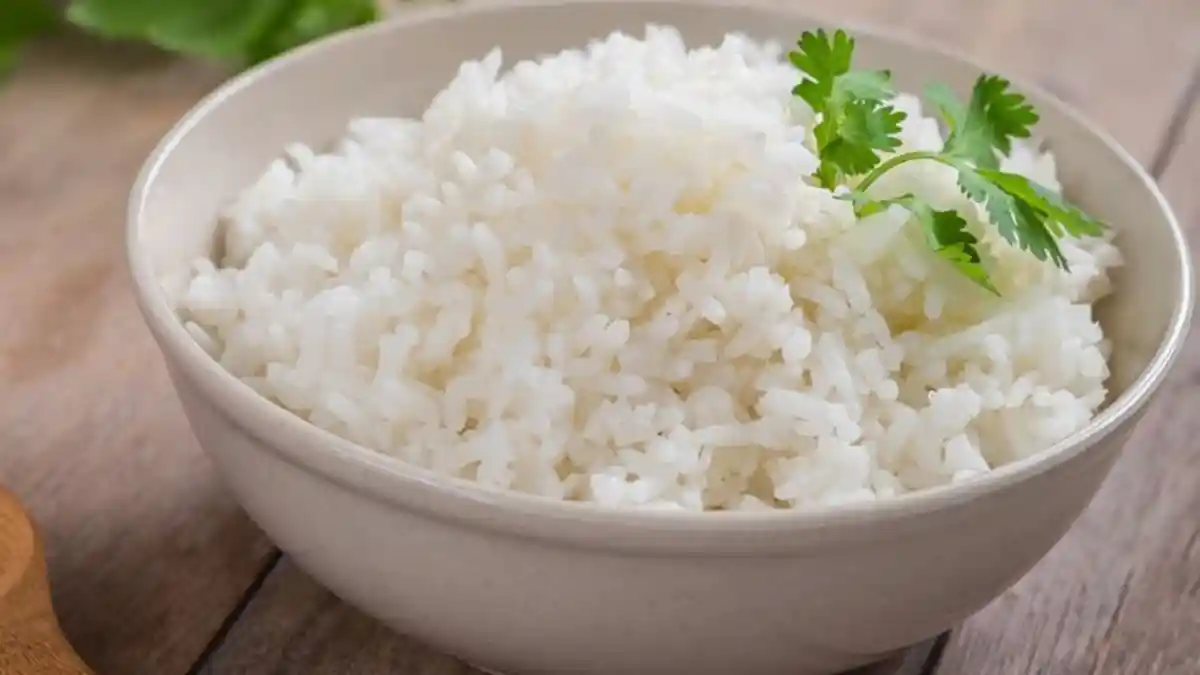 Alasan Orang Indonesia Suka Makan Nasi