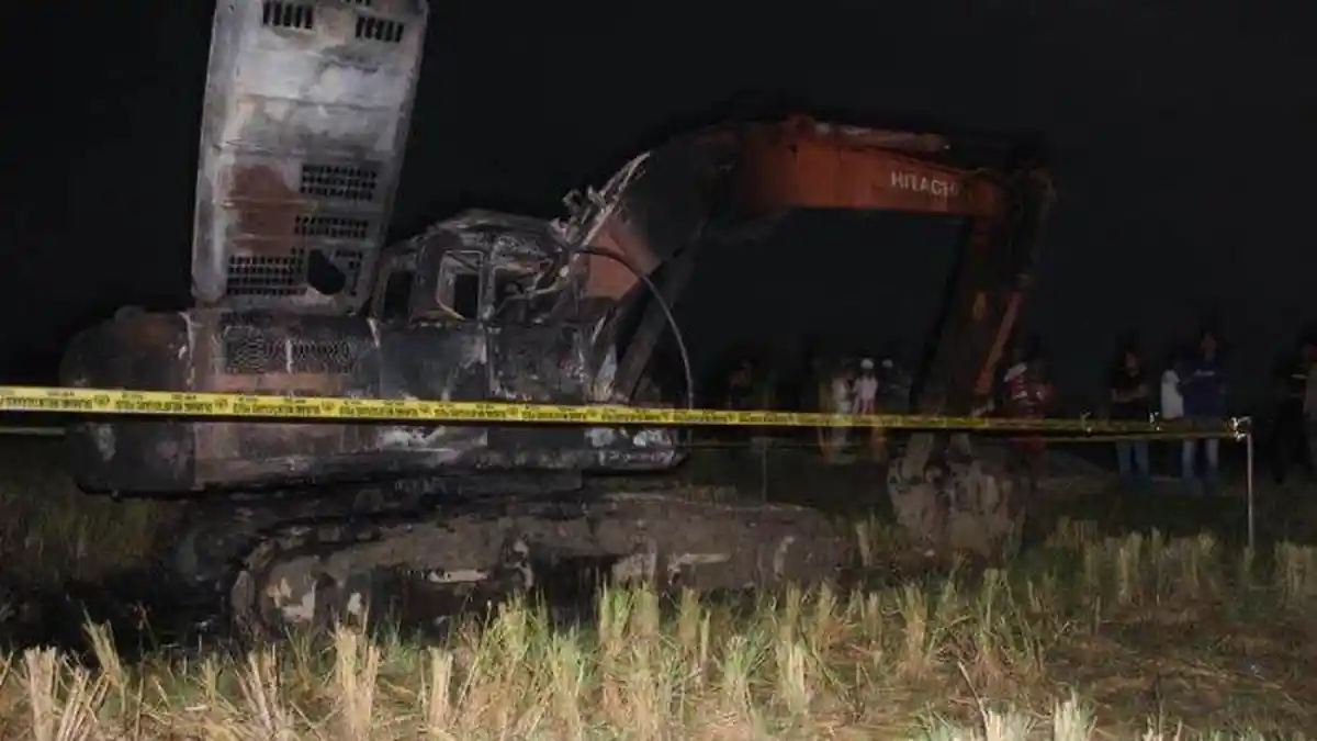 Beko Proyek Irigasi APBA di Ulim Diduga Dibakar, Polres Mengusut