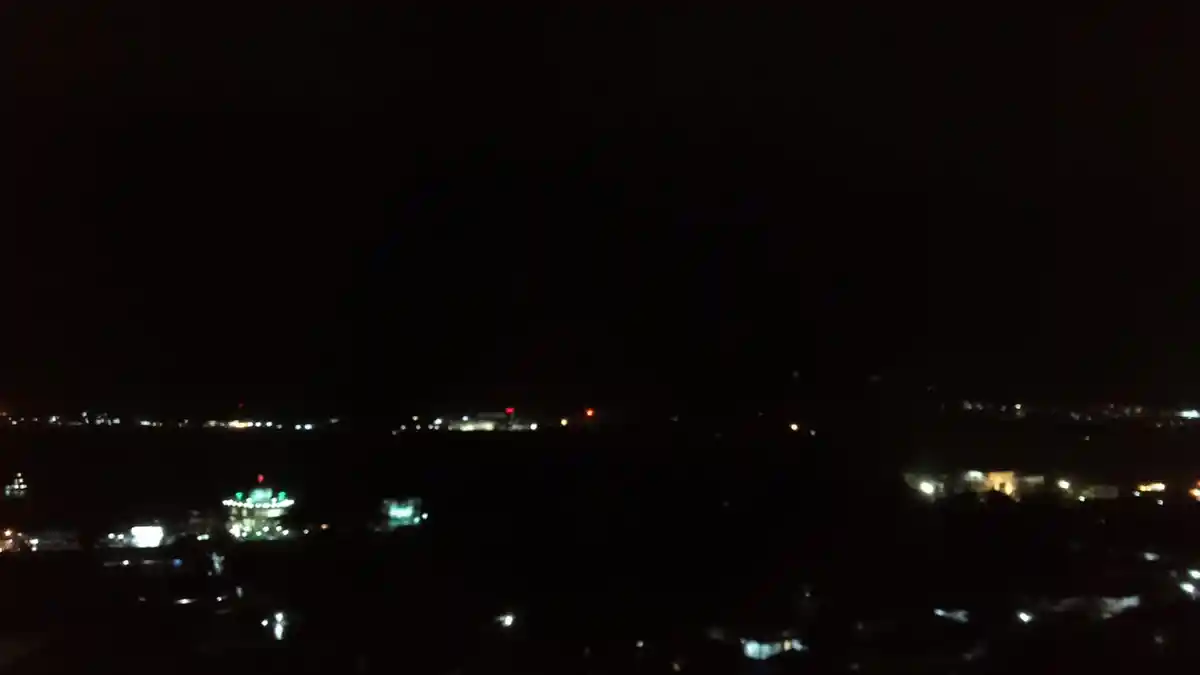 Pemadaman Listrik di Bula Bikin Warga Resah, Sinyal Telkomsel Ikut Hilang Total