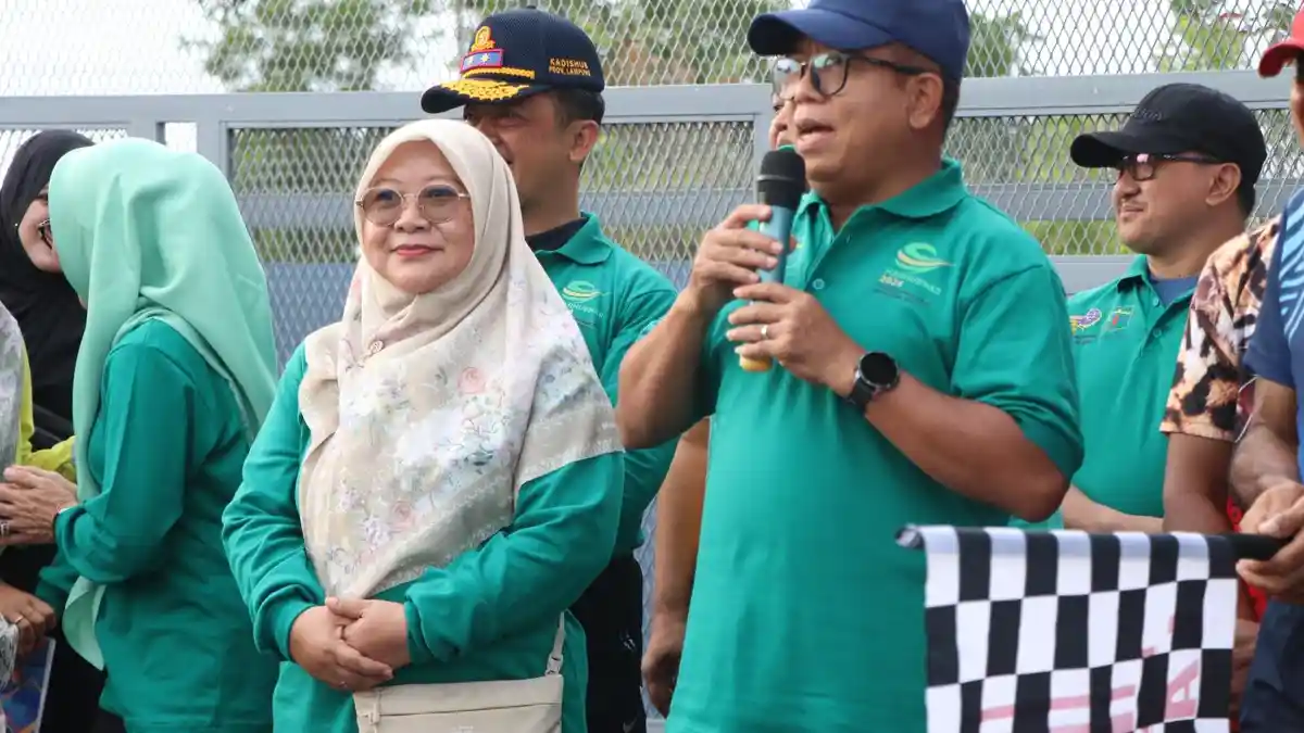 Peringati Hari Perhubungan Nasional, Pj Gubernur Lampung Samsudin Lepas Peserta Jalan Sehat