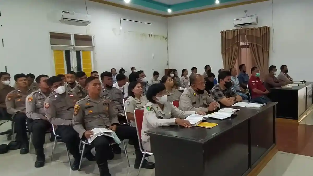 Tingkatkan Ketaqwaan Sebagai Umat Beragama Personil Polres Tapteng Gelar Pembinaan Rohani dan Mental