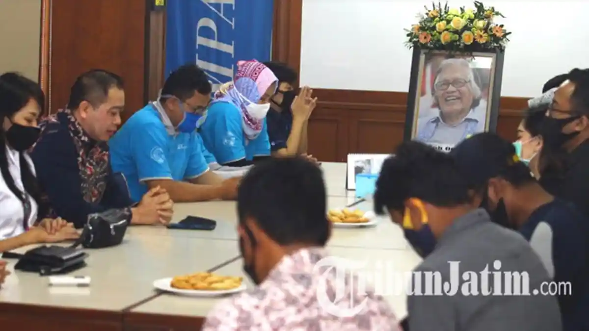 Karyawan Kompas Gramedia di Malang Gelar Doa Bersama untuk Almarhum Jakob Oetama