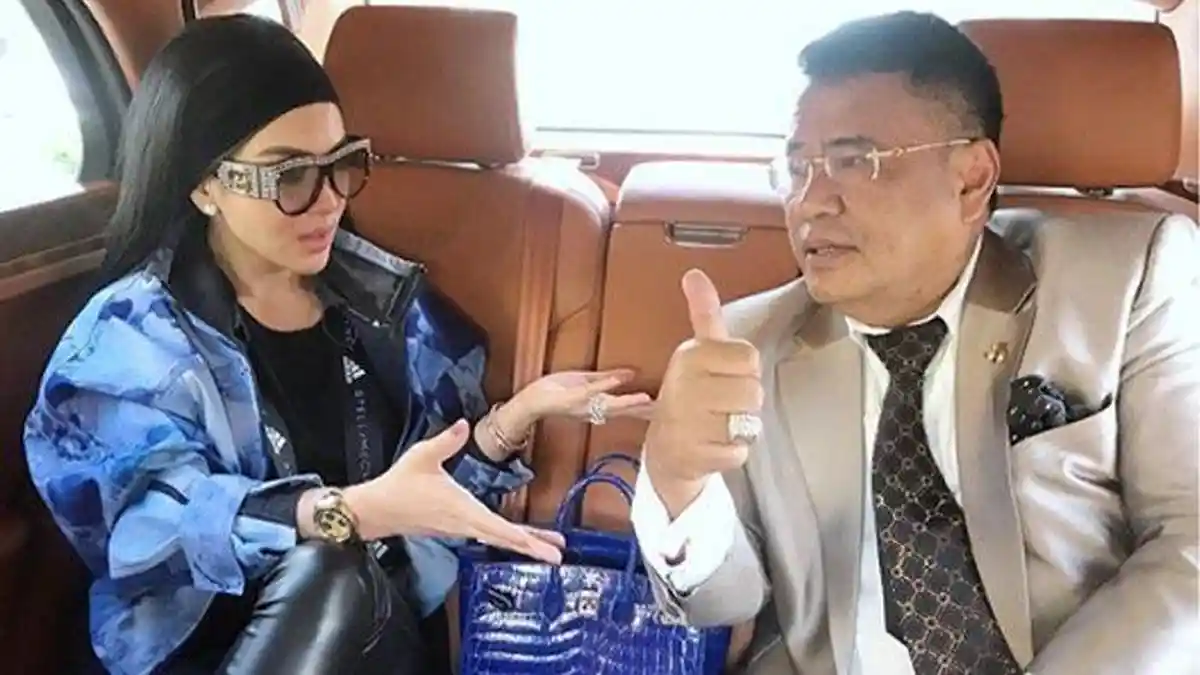 Instagramnya Di-unfollow Syahrini, Hotman Paris: Jasamu Dilupakan Saat Ada Rezeki Aji Mumpung