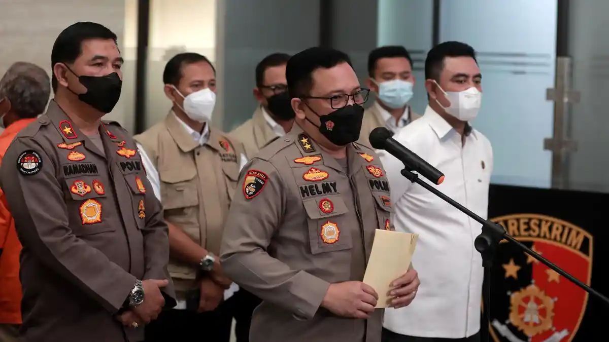 Polri Peringatkan Pengusaha Jangan Coba-coba Hambat Distribusi Minyak Goreng