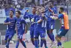 Pesepak-bola-PSIM-Yogyakarta-Rafael-Rodrigues-Rafinha-tengah.jpg