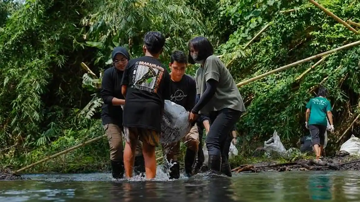 Kisah Fainta Susilo Tinggalkan Karier Demi Air