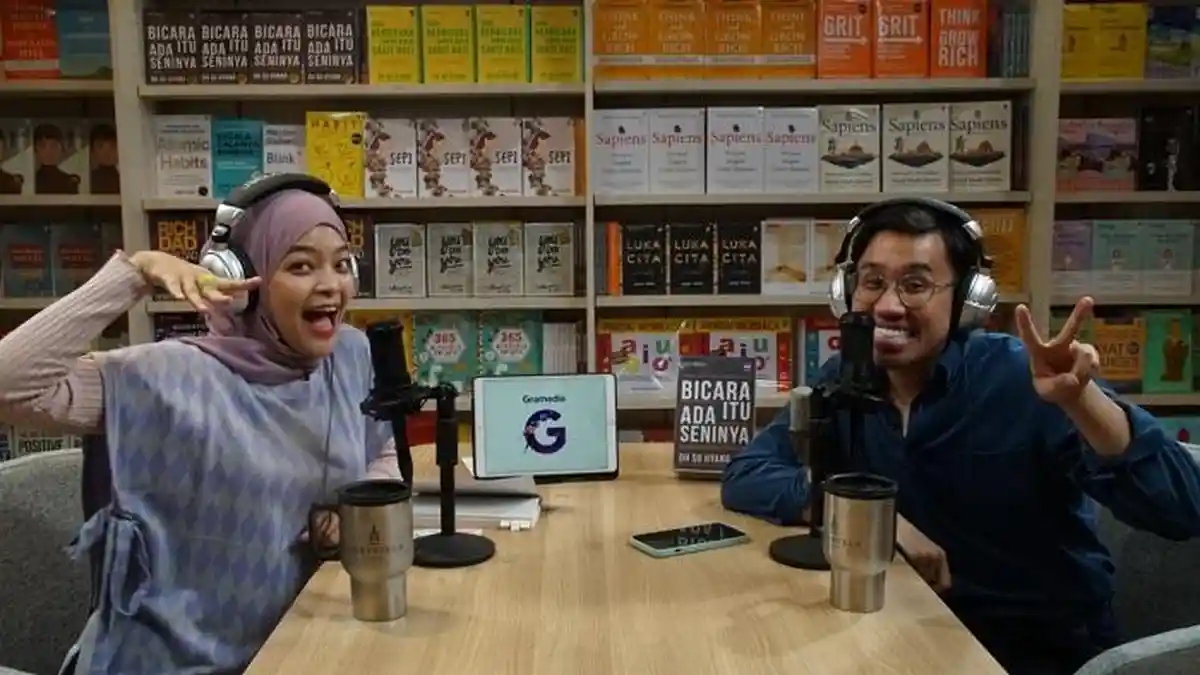 Angkat Isu Literasi Terkini, Gramedia x Rekata Podcast Hadirkan Program Terbaru Bertajuk 'SINOPSIS'