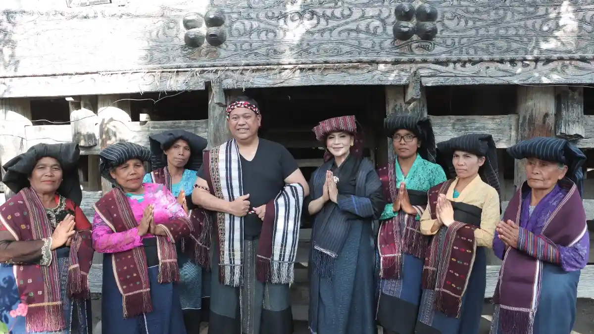 KEPEDULIAN Eddy Berutu Terhadap Pelestarian Ulos, Beberkan Masalah Petenun Ulos